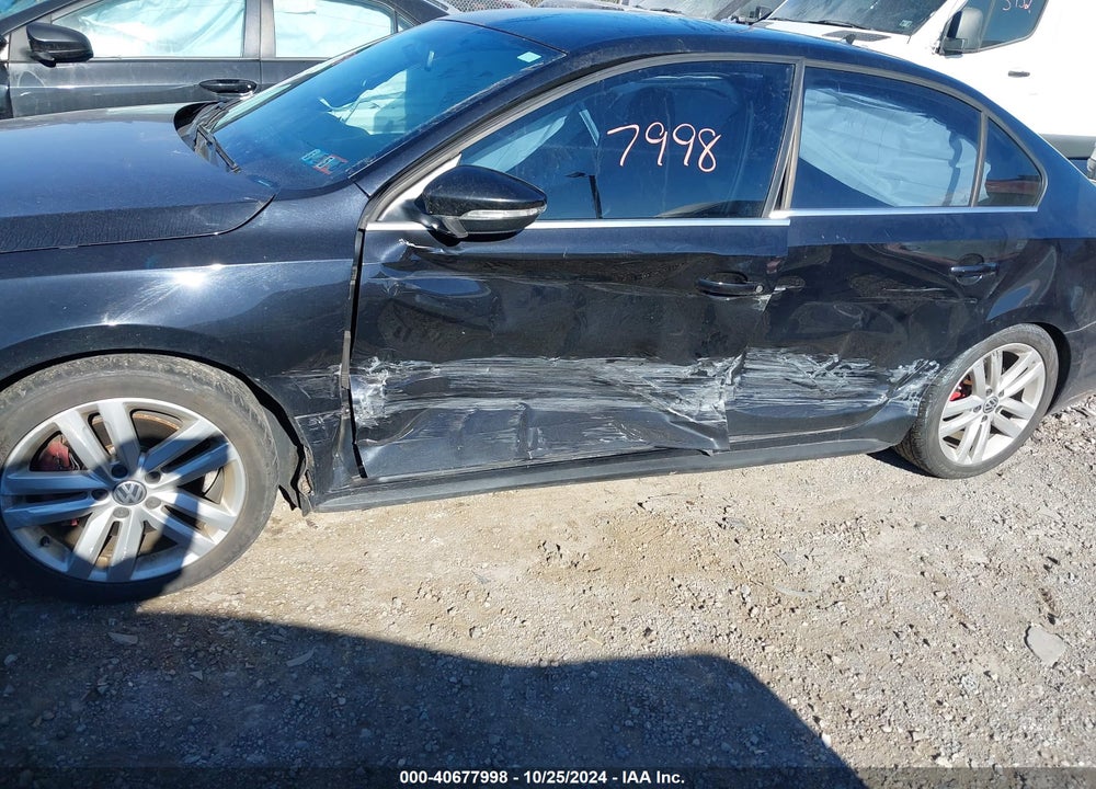 2013 VOLKSWAGEN JETTA GLI VIN: 3VW4A7AJXDM212127