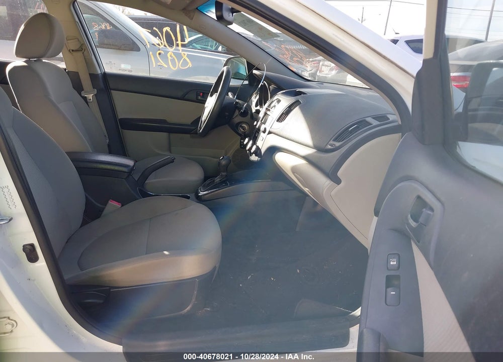2011 KIA FORTE EX VIN: KNAFU5A24B5437322