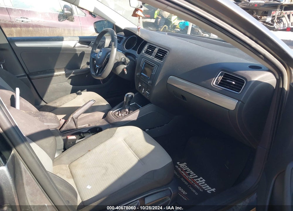 2017 VOLKSWAGEN JETTA 1.4T S VIN: 3VW2B7AJ6HM372094