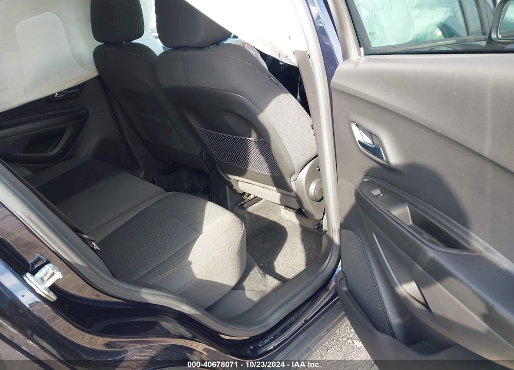 2021 CHEVROLET TRAX AWD LS VIN: KL7CJNSB5MB337003