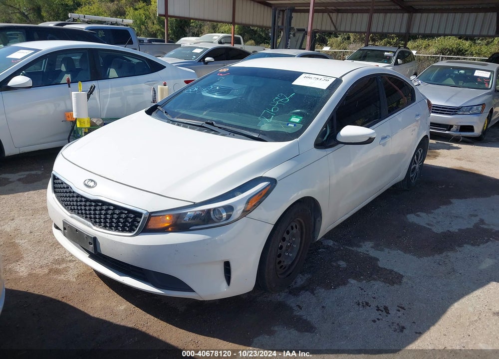 2018 KIA FORTE LX VIN: 3KPFK4A77JE276482
