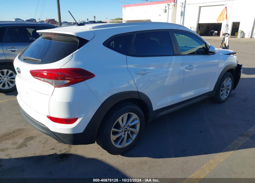 2016 HYUNDAI TUCSON SE VIN: KM8J3CA40GU074998