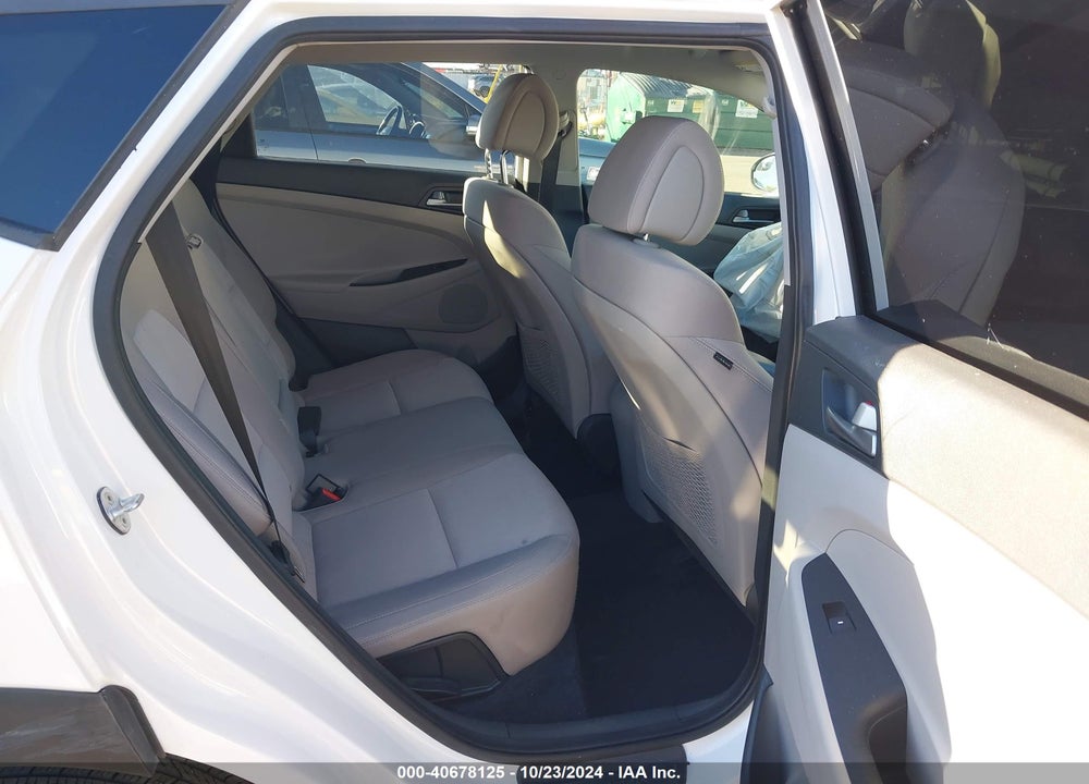 2016 HYUNDAI TUCSON SE VIN: KM8J3CA40GU074998