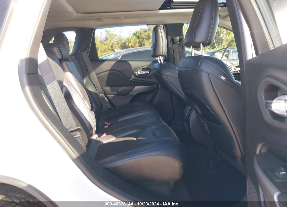 2021 JEEP CHEROKEE LATITUDE PLUS FWD VIN: 1C4PJLLB0MD199897