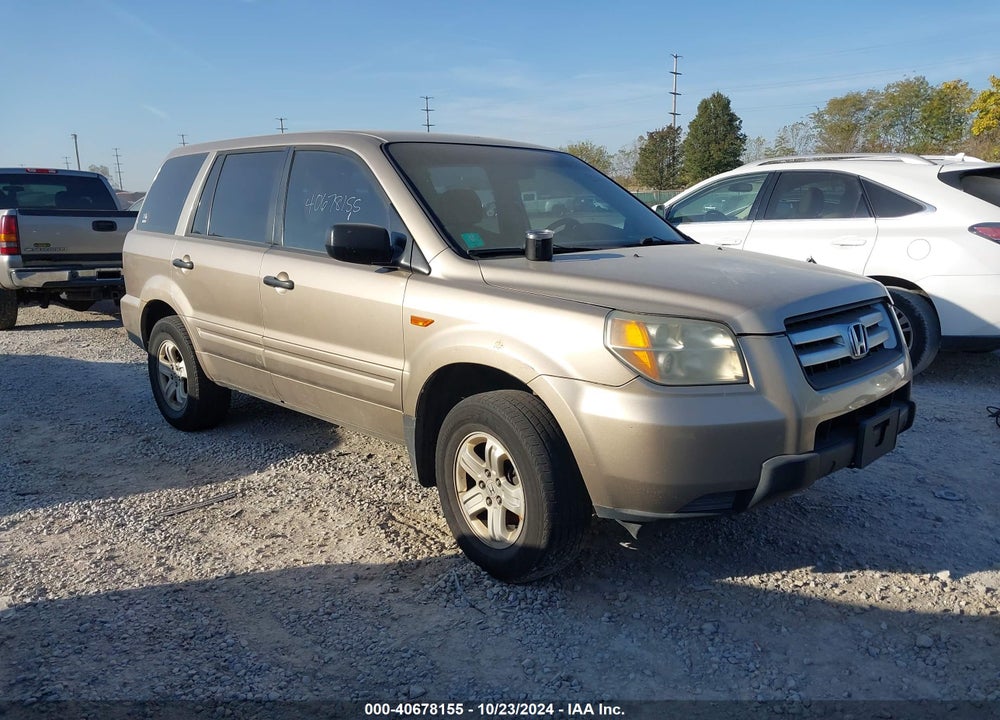 2006 HONDA PILOT LX VIN: 5FNYF18156B005824