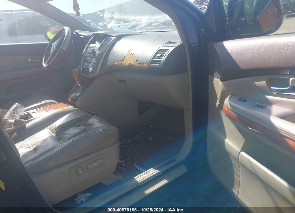 2004 LEXUS RX 330 VIN: JTJGA31U440011049