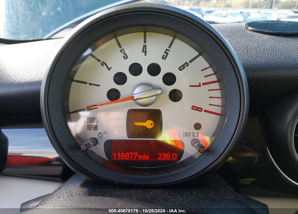 2013 MINI HARDTOP COOPER VIN: WMWSU3C56DT373650