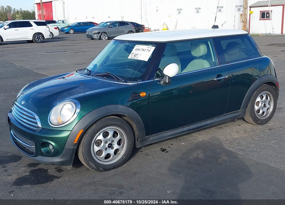 2013 MINI HARDTOP COOPER VIN: WMWSU3C56DT373650