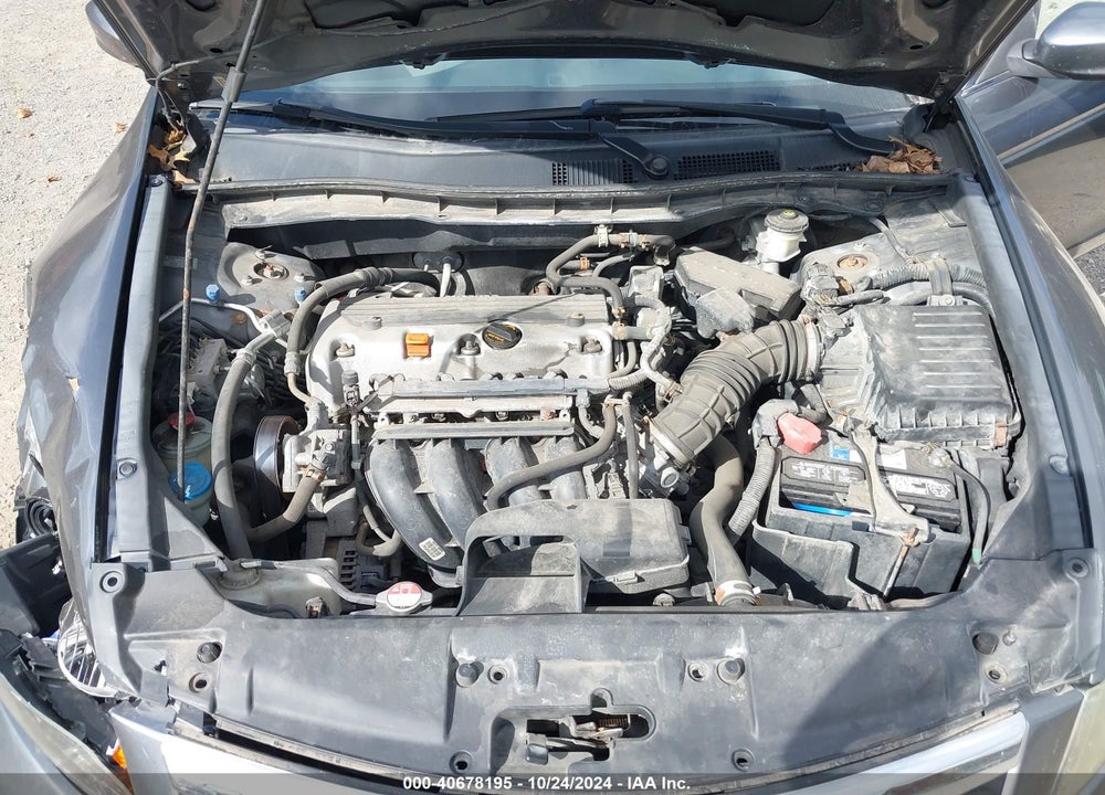 2011 HONDA ACCORD 2.4 LX VIN: 1HGCP2F33BA138541