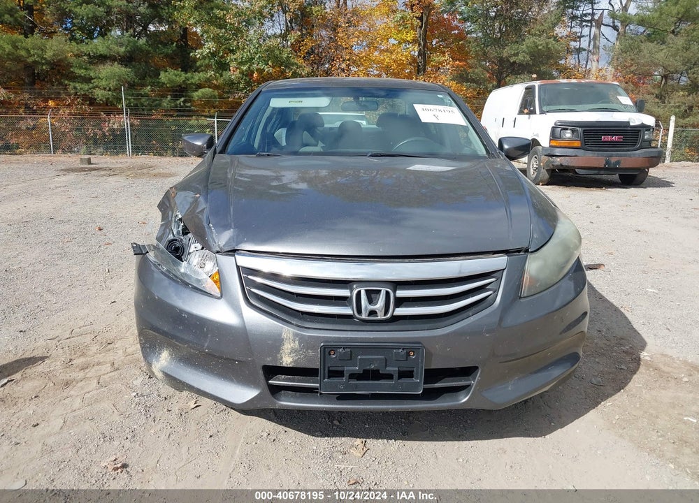 2011 HONDA ACCORD 2.4 LX VIN: 1HGCP2F33BA138541