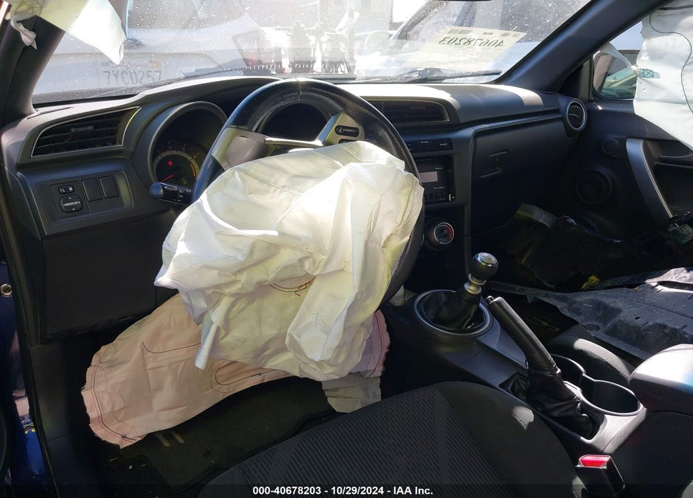 2013 SCION TC VIN: JTKJF5C77D3062940