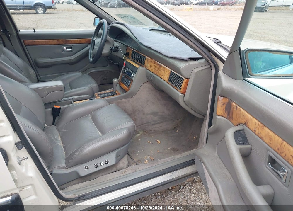 1990 AUDI QUATTRO VIN: WAUKE5448LN000482