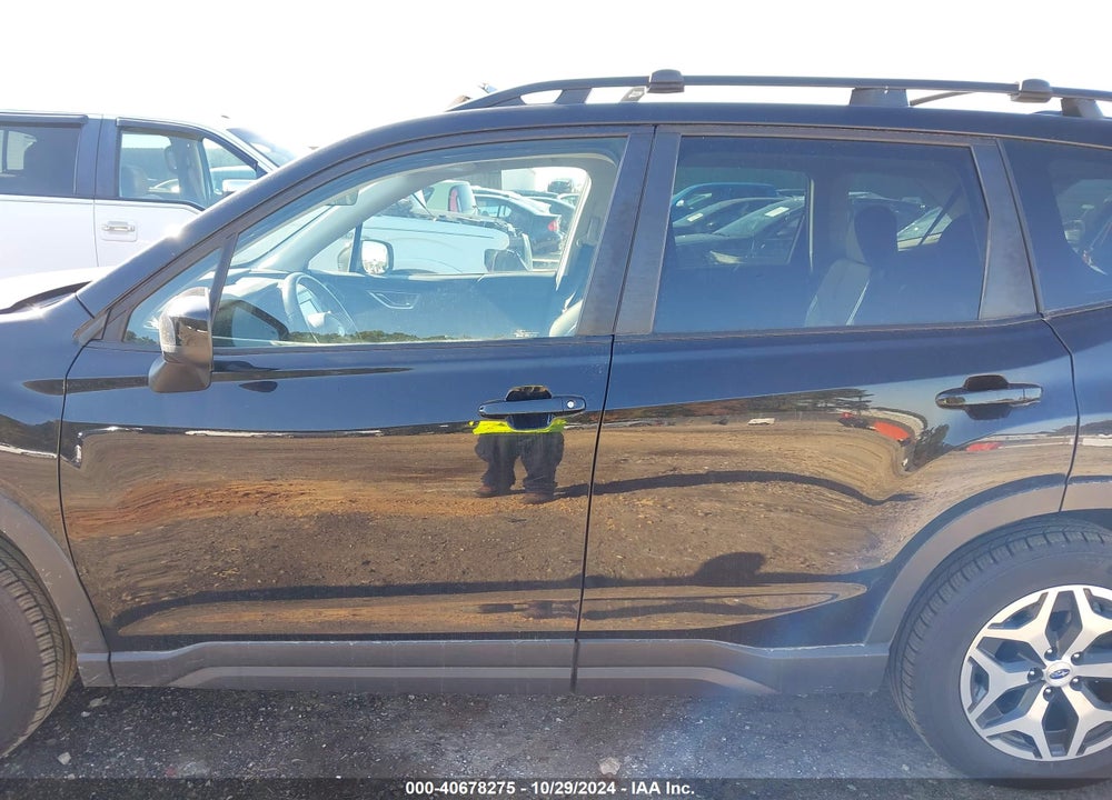 2022 SUBARU FORESTER PREMIUM VIN: JF2SKAEC8NH435659