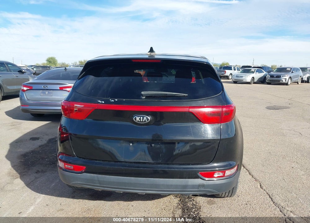 2018 KIA SPORTAGE LX VIN: KNDPM3AC0J7337032