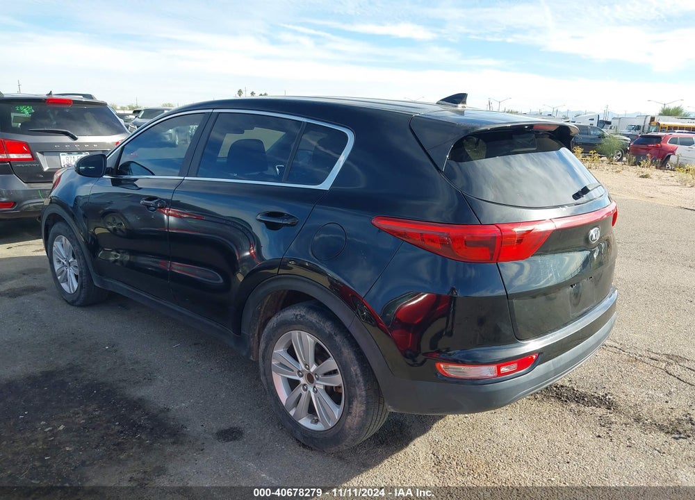 2018 KIA SPORTAGE LX VIN: KNDPM3AC0J7337032