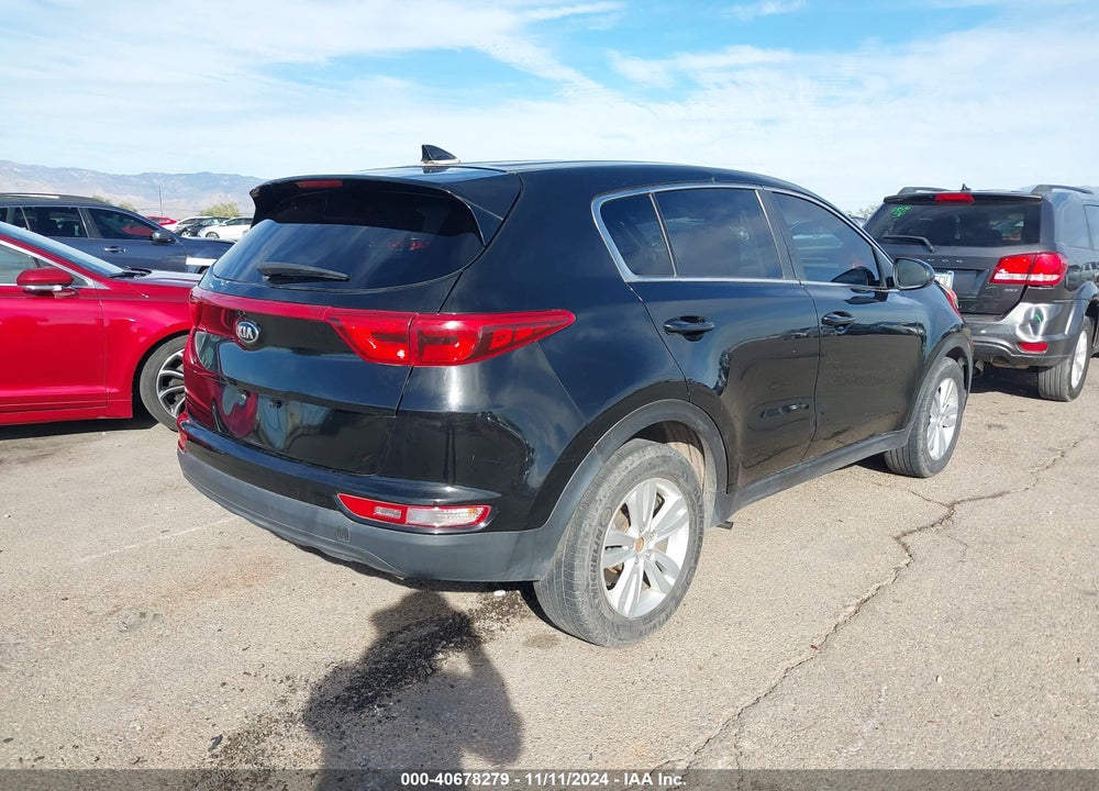 2018 KIA SPORTAGE LX VIN: KNDPM3AC0J7337032