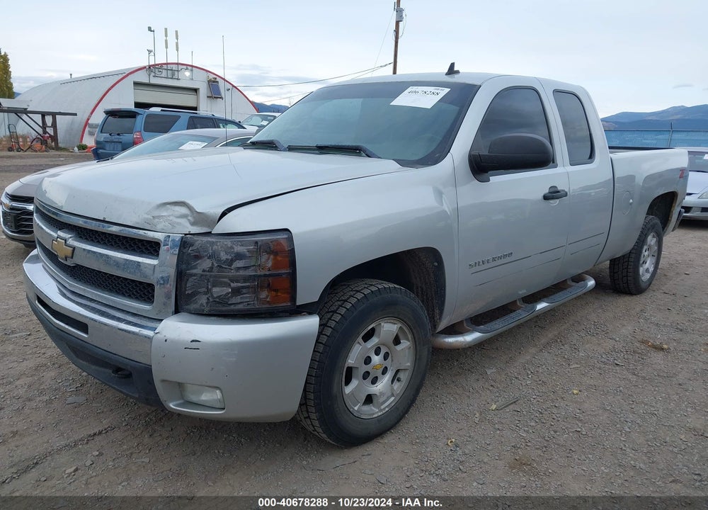 2011 CHEVROLET SILVERADO 1500 LT VIN: 1GCRKSE33BZ229349