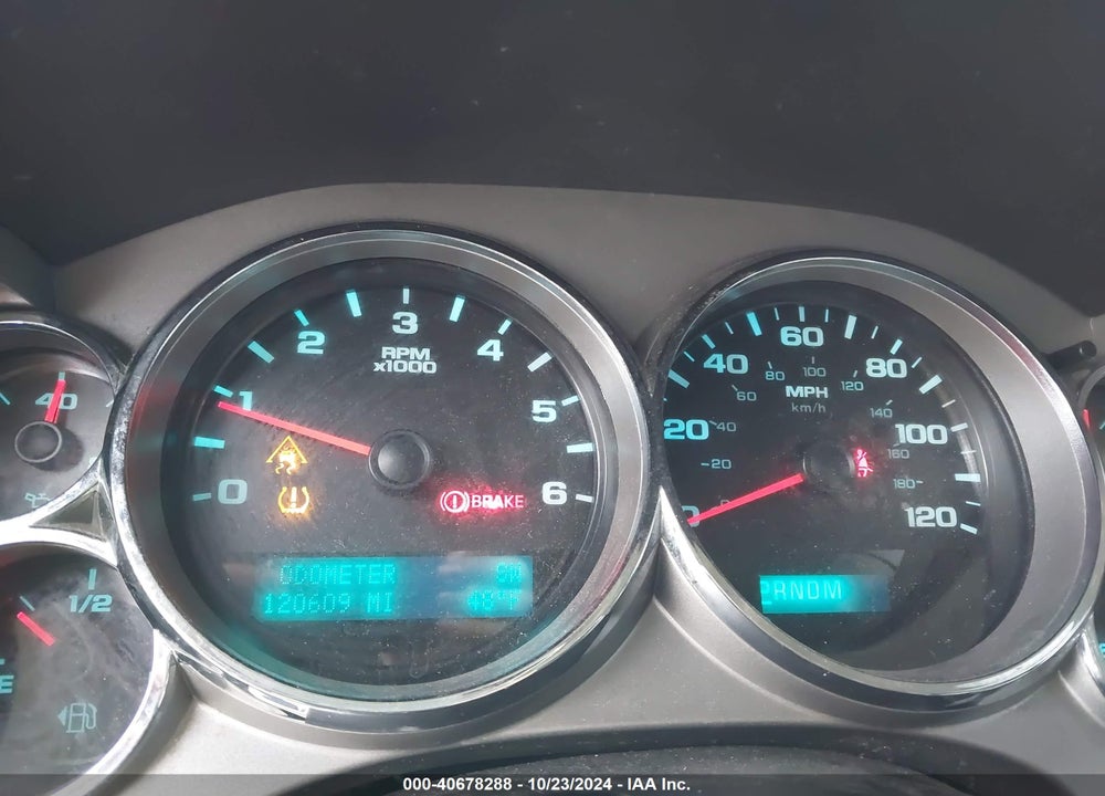 2011 CHEVROLET SILVERADO 1500 LT VIN: 1GCRKSE33BZ229349