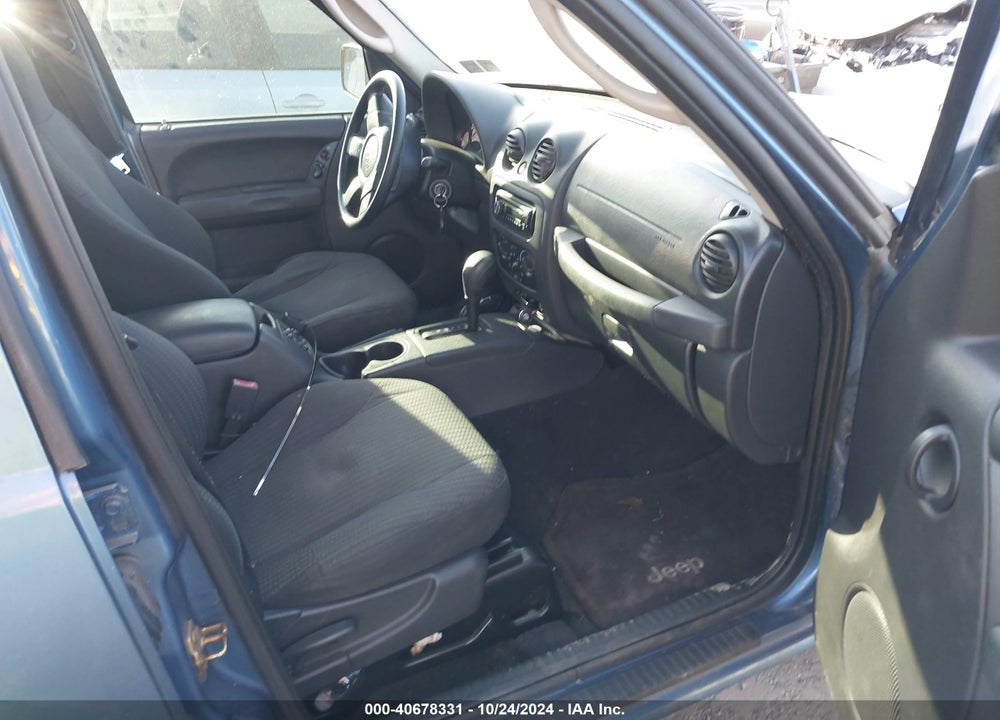 2004 JEEP LIBERTY SPORT VIN: 1J4GL48K14W257975