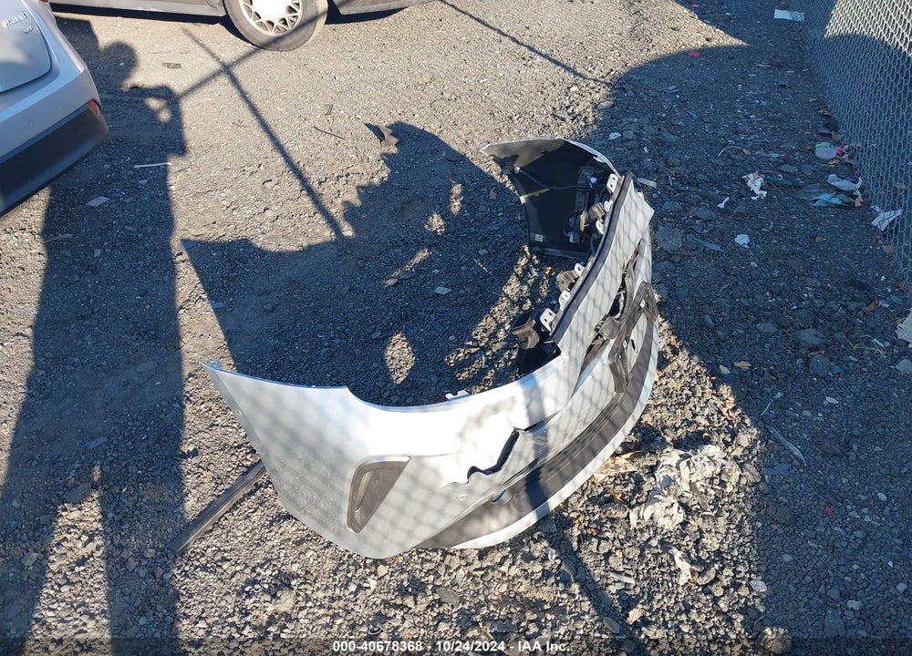 2022 TOYOTA PRIUS XLE VIN: JTDKAMFU5N3181318