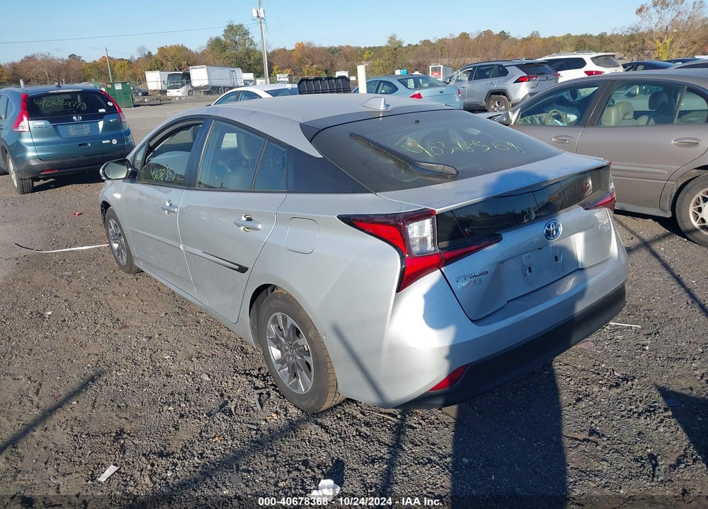 2022 TOYOTA PRIUS XLE VIN: JTDKAMFU5N3181318