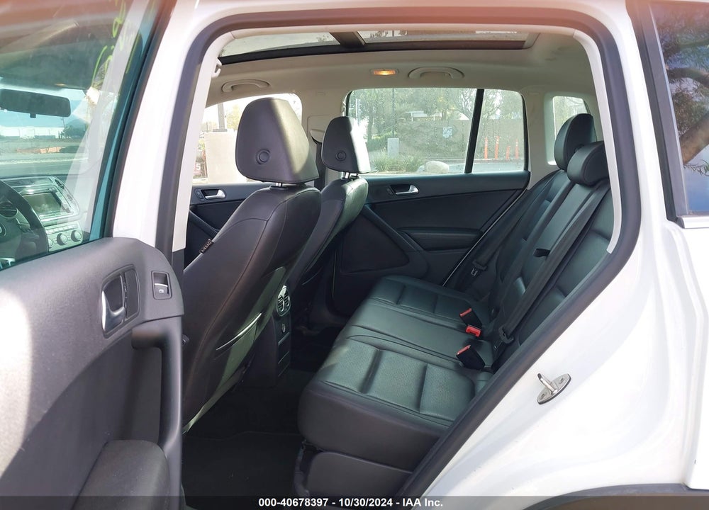 2015 VOLKSWAGEN TIGUAN SE VIN: WVGAV7AX5FW607426