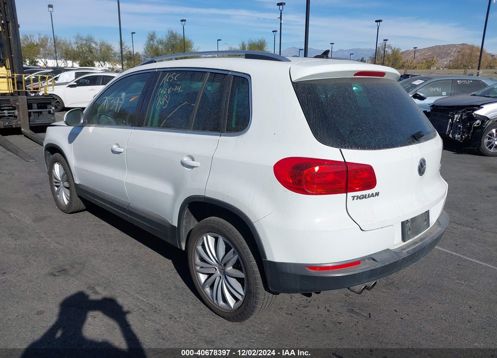 2015 VOLKSWAGEN TIGUAN SE VIN: WVGAV7AX5FW607426