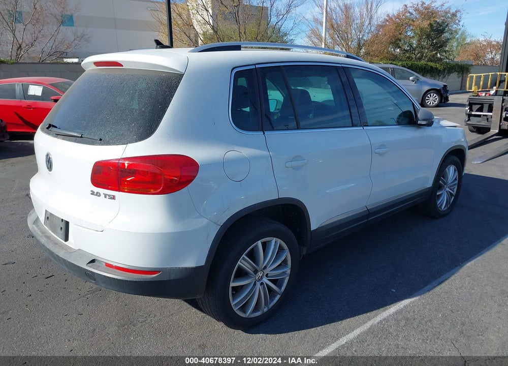 2015 VOLKSWAGEN TIGUAN SE VIN: WVGAV7AX5FW607426