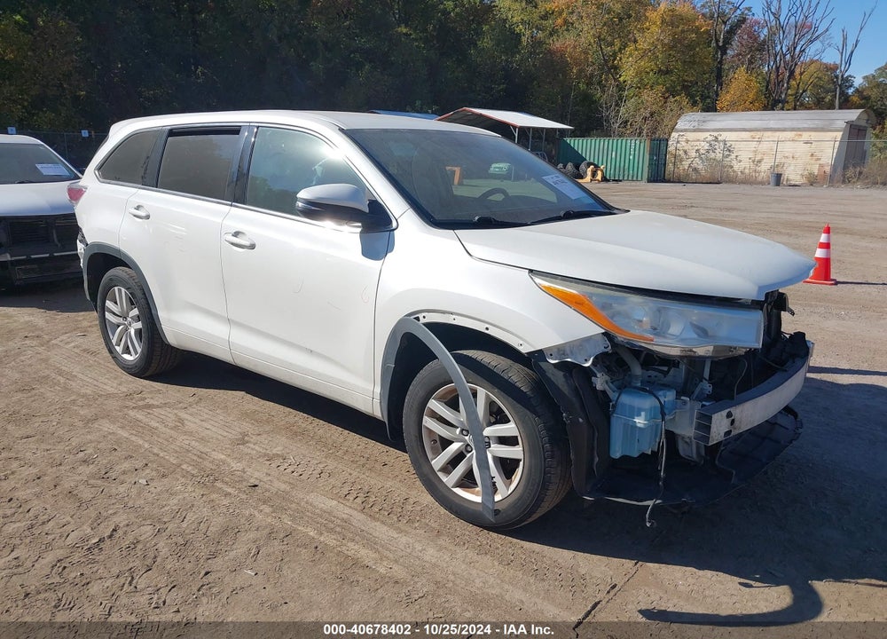 2014 TOYOTA HIGHLANDER LE V6 VIN: 5TDBKRFH8ES024104