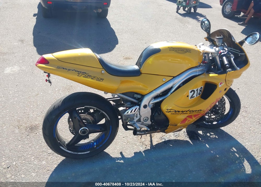1997 TRIUMPH MOTORCYCLE T595 DAYTONA VIN: SMT502FK4VJ051921
