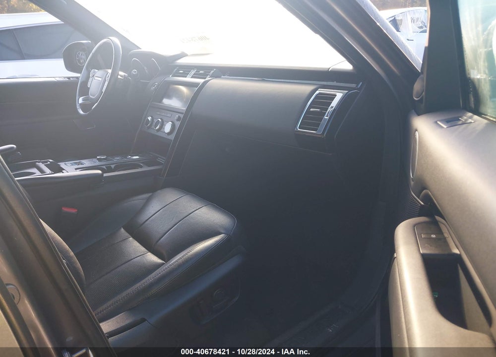2018 LAND ROVER DISCOVERY SE VIN: SALRG2RV6JA061712
