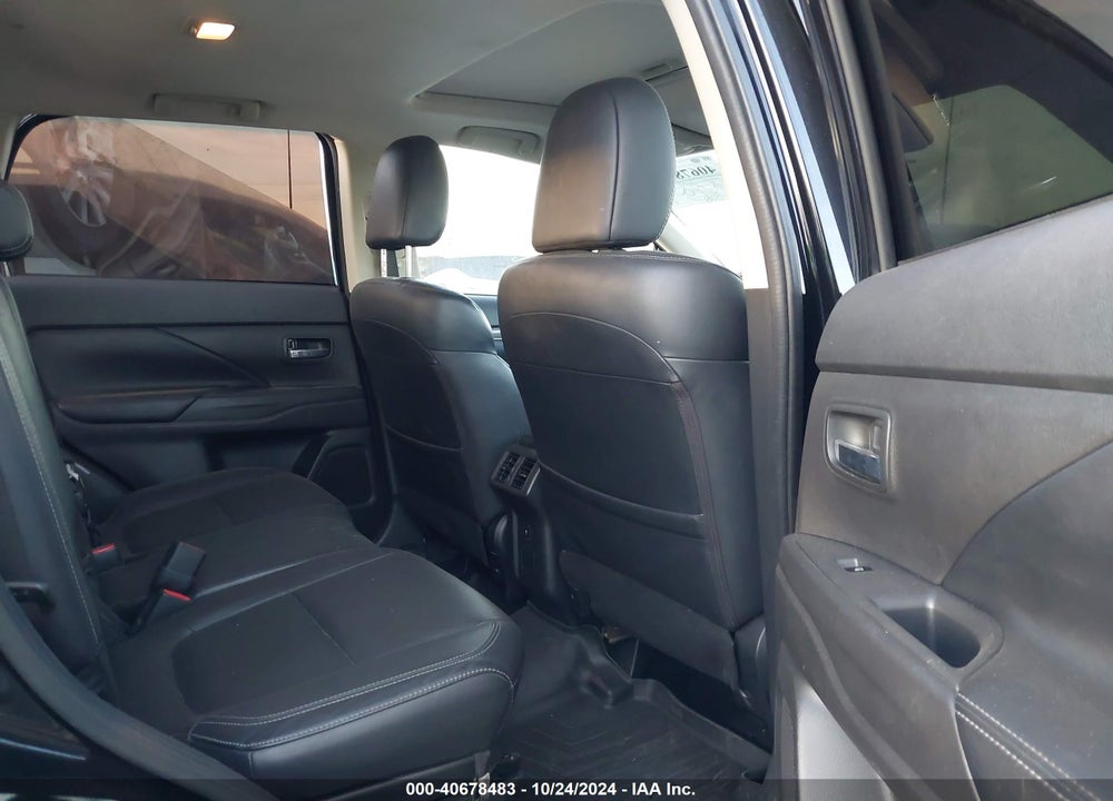 2019 MITSUBISHI OUTLANDER SEL VIN: JA4AD3A39KZ008397