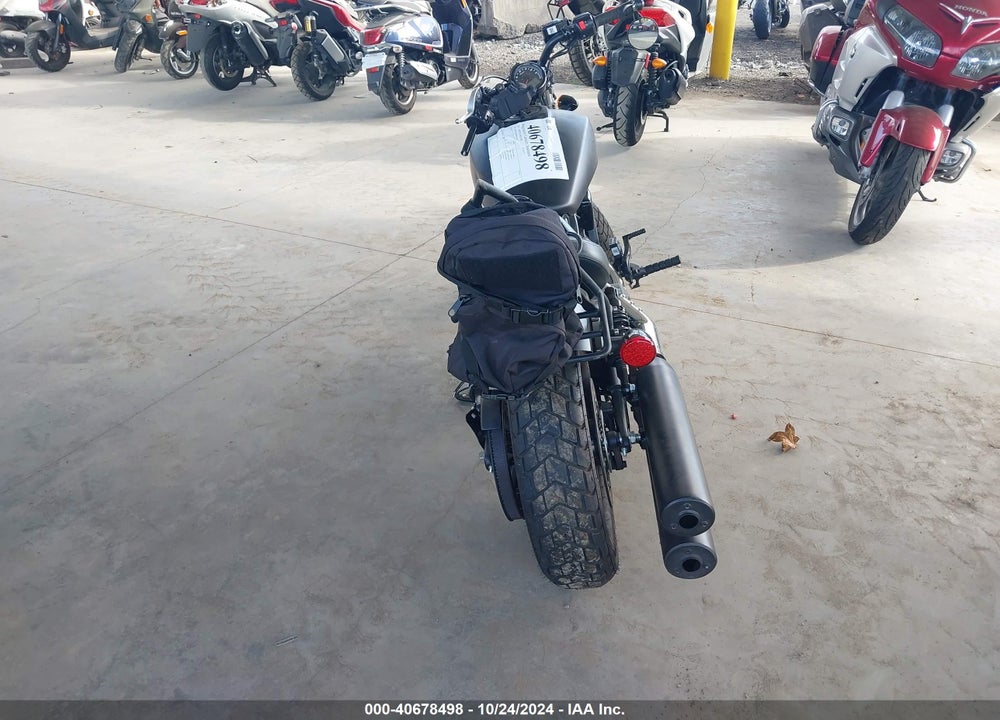 2021 INDIAN MOTORCYCLE CO. SCOUT BOBBER ABS VIN: 56KMTA000M3181324