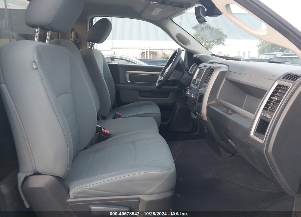 2016 RAM 1500 TRADESMAN VIN: 3C6JR6DG9GG325621
