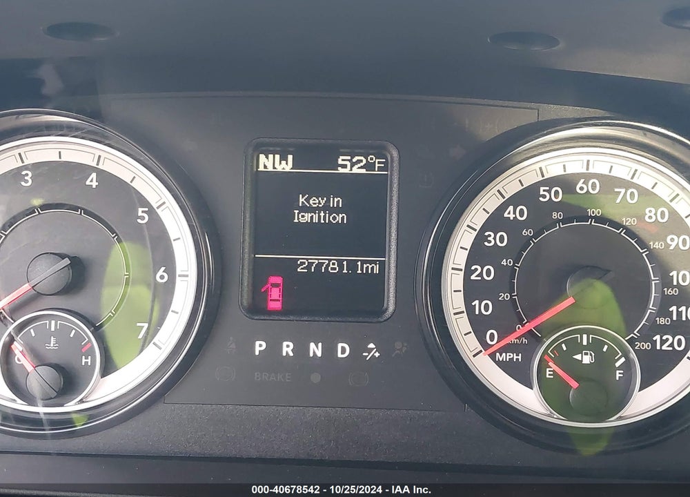 2016 RAM 1500 TRADESMAN VIN: 3C6JR6DG9GG325621