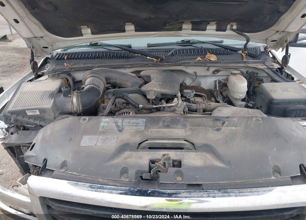 2005 GMC SIERRA 2500HD SLT VIN: 1GTHK232X5F889268