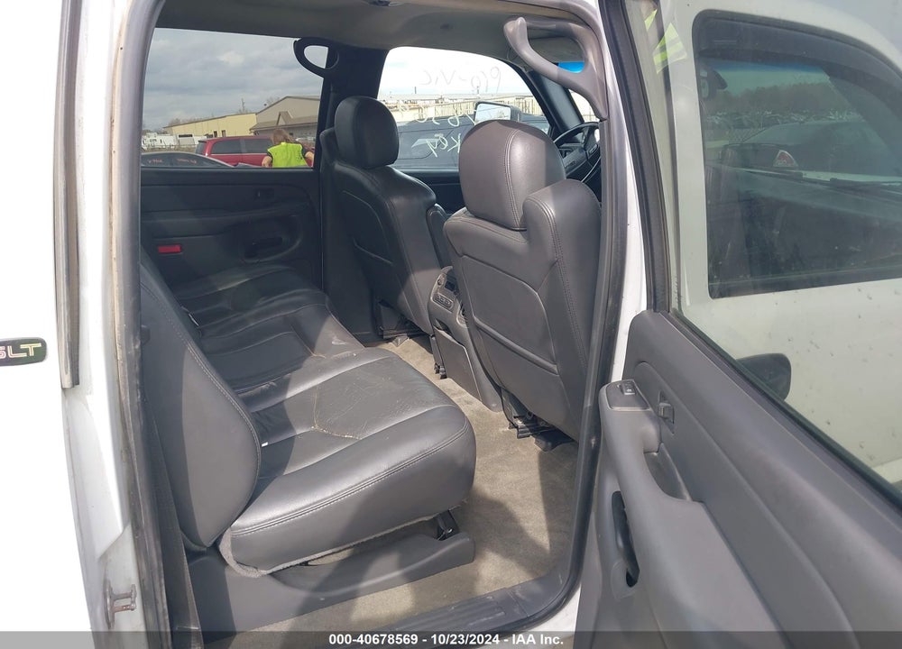 2005 GMC SIERRA 2500HD SLT VIN: 1GTHK232X5F889268