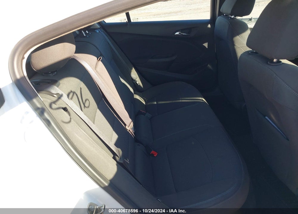 2018 CHEVROLET CRUZE LT AUTO VIN: 3G1BE6SM3JS585835
