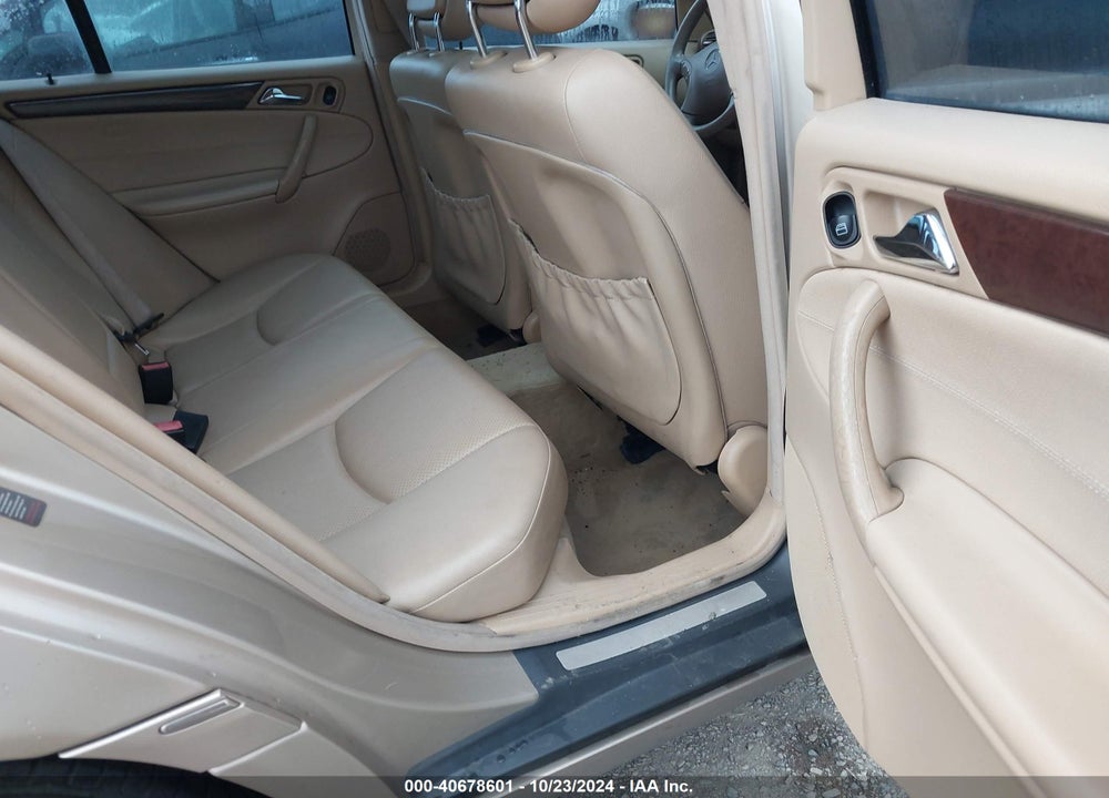 2003 MERCEDES-BENZ C 240 VIN: WDBRF61J23E013564