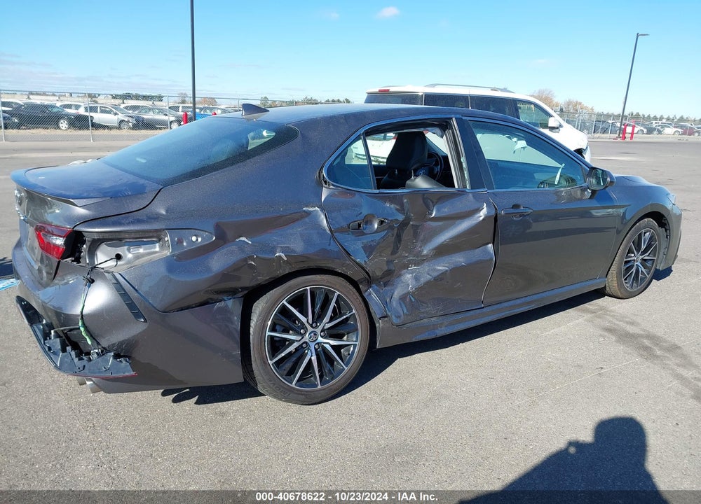 2021 TOYOTA CAMRY SE VIN: 4T1G11AK0MU514023