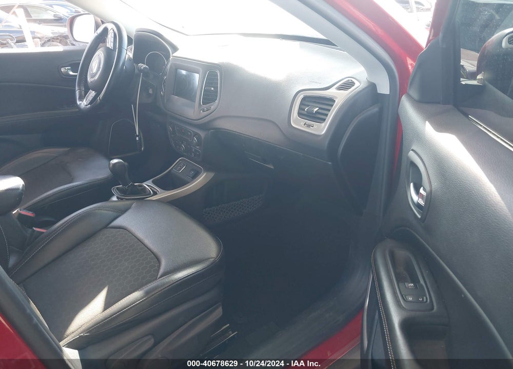 2020 JEEP COMPASS SUN AND WHEEL FWD VIN: 3C4NJCBB7LT211657