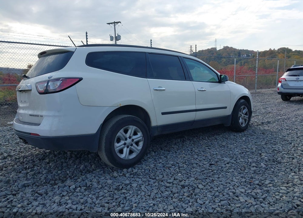 2013 CHEVROLET TRAVERSE LS VIN: 1GNKVFED0DJ127704