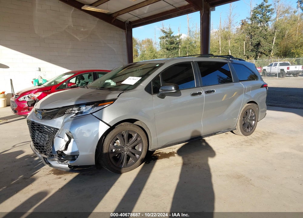 2022 TOYOTA SIENNA XSE VIN: 5TDDRKECXNS098867