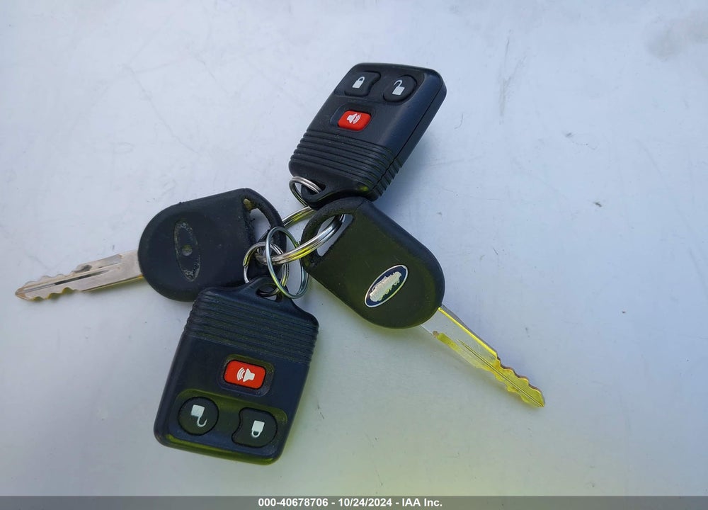 2002 FORD WINDSTAR SE VIN: 2FMZA52482BB57788