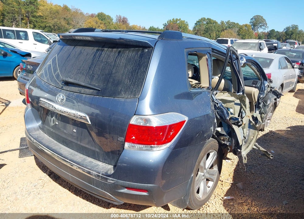 2013 TOYOTA HIGHLANDER LIMITED V6 VIN: 5TDYK3EH5DS134552