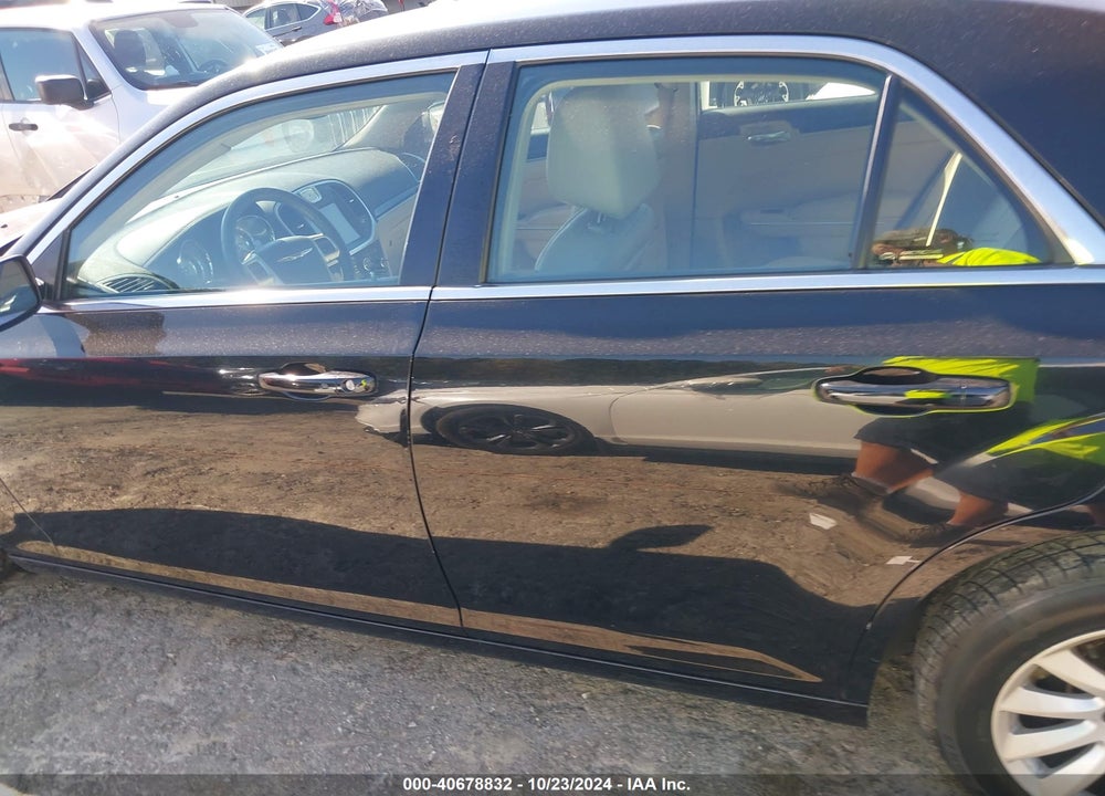 2013 CHRYSLER 300 VIN: 2C3CCAAG2DH529087
