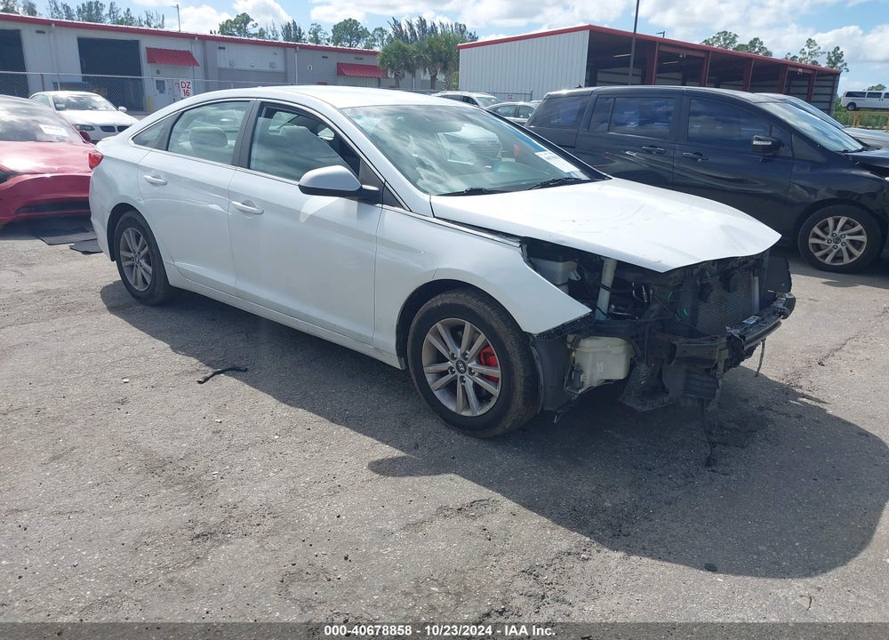 2016 HYUNDAI SONATA VIN: 5NPE24AFXGH402664