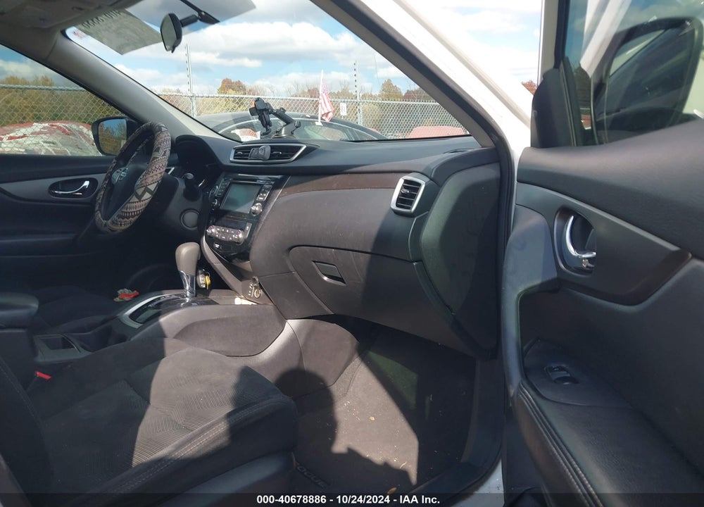 2014 NISSAN ROGUE SV VIN: 5N1AT2MV6EC801255
