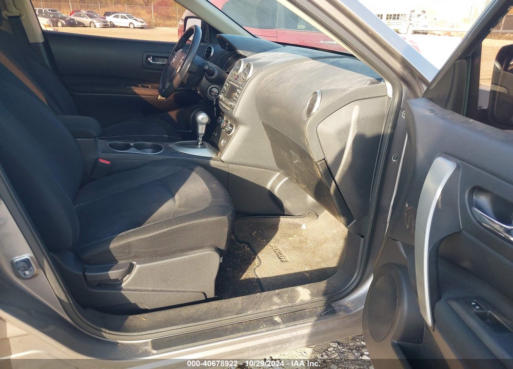 2015 NISSAN ROGUE SELECT S VIN: JN8AS5MT6FW151449