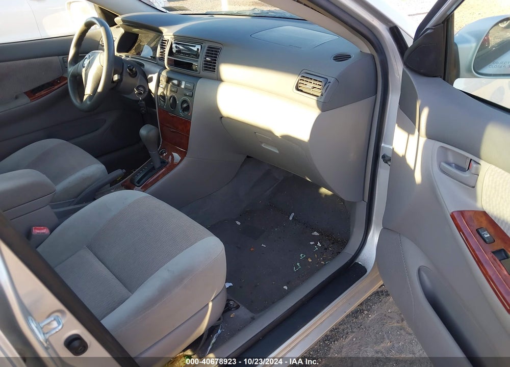 2007 TOYOTA COROLLA LE VIN: JTDBR32E470110424